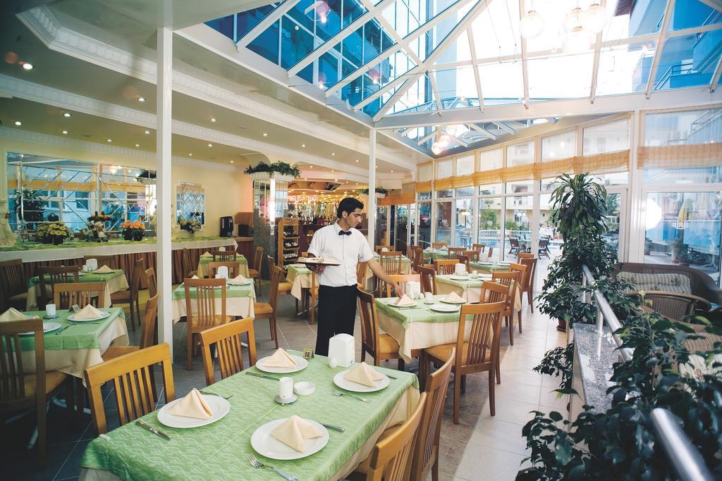 Hotel Risus 2*
