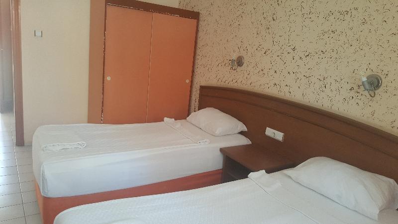 Baronessa 3*