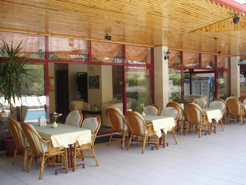 Amber-rose Aparthotel