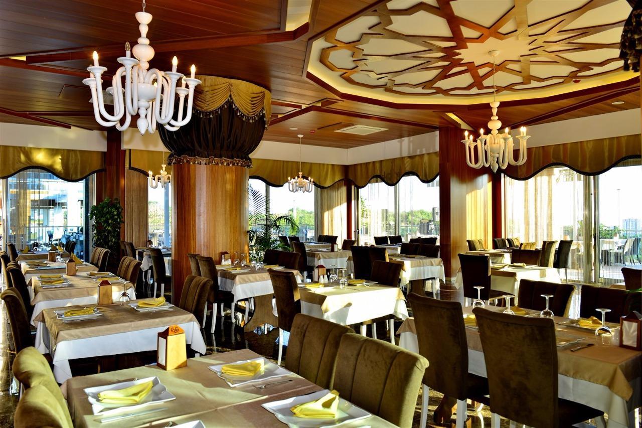 Aparthotel Azura Park *