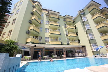 Hotel Almera Park 3*