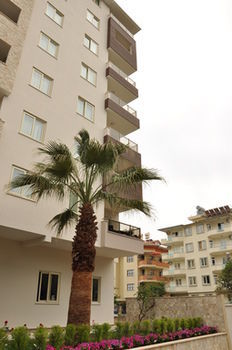 Almera Park Hotel 3*
