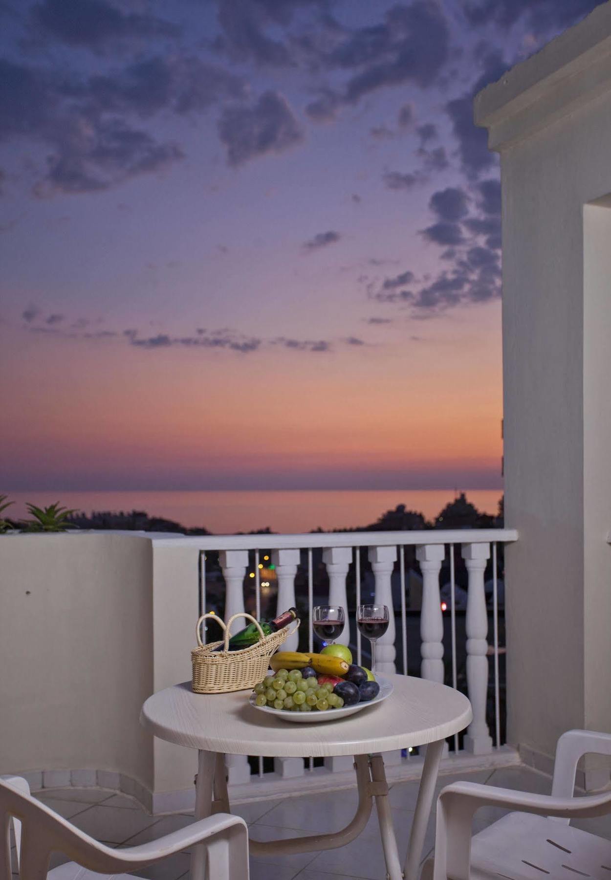Club Paradiso Otel