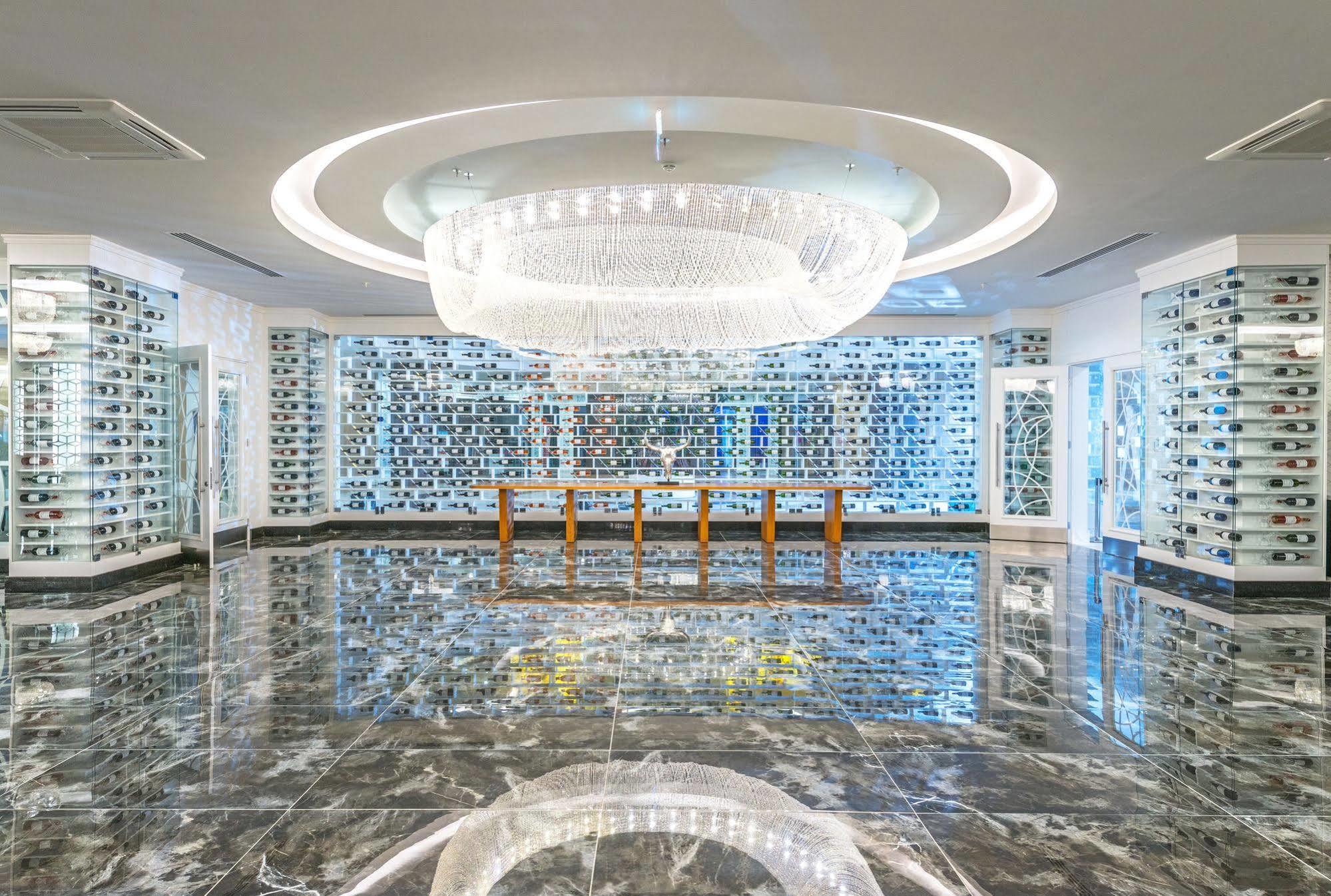 Mary Hotel 5*