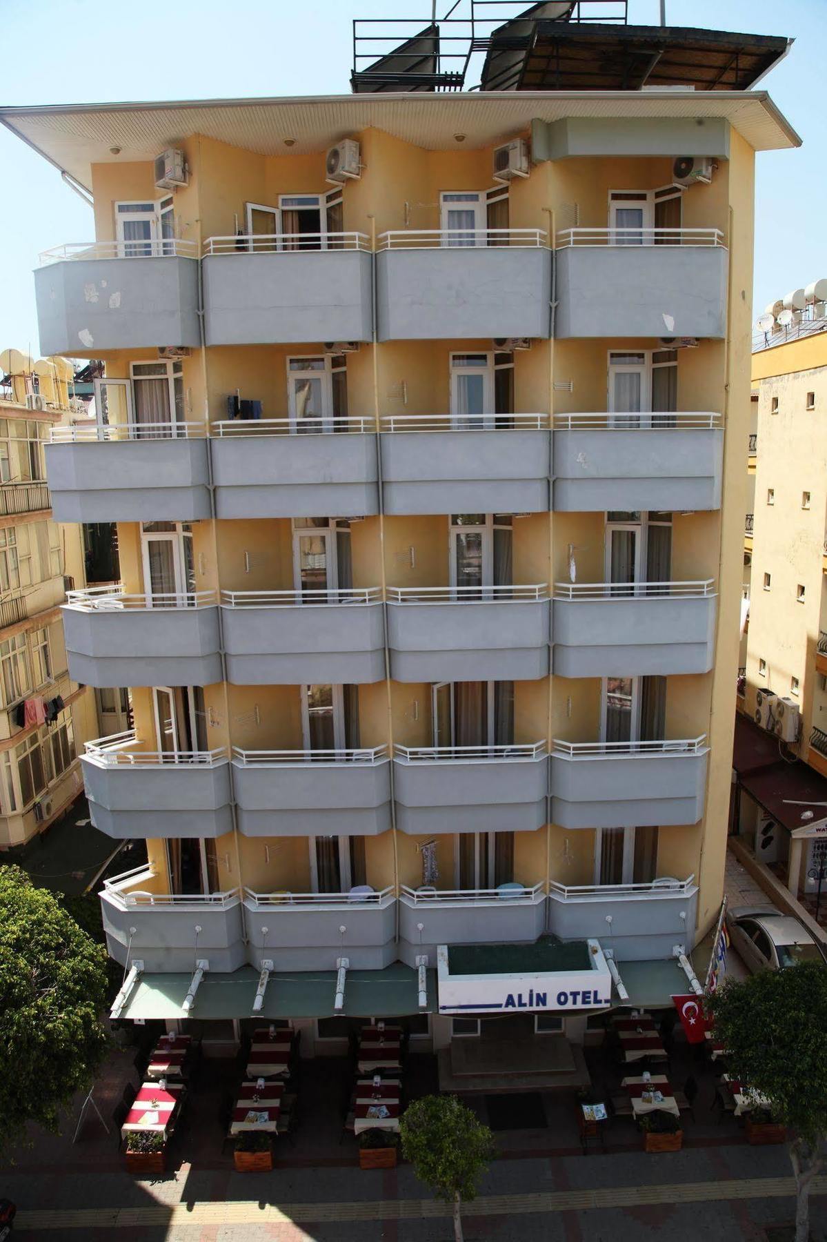 Alin Hotel 3*