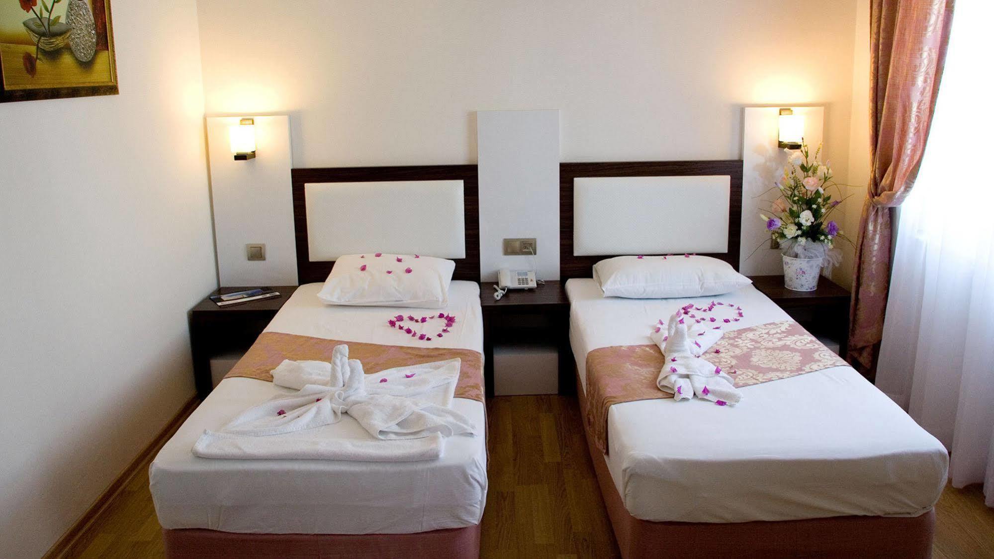 Hotel Atlas 4*