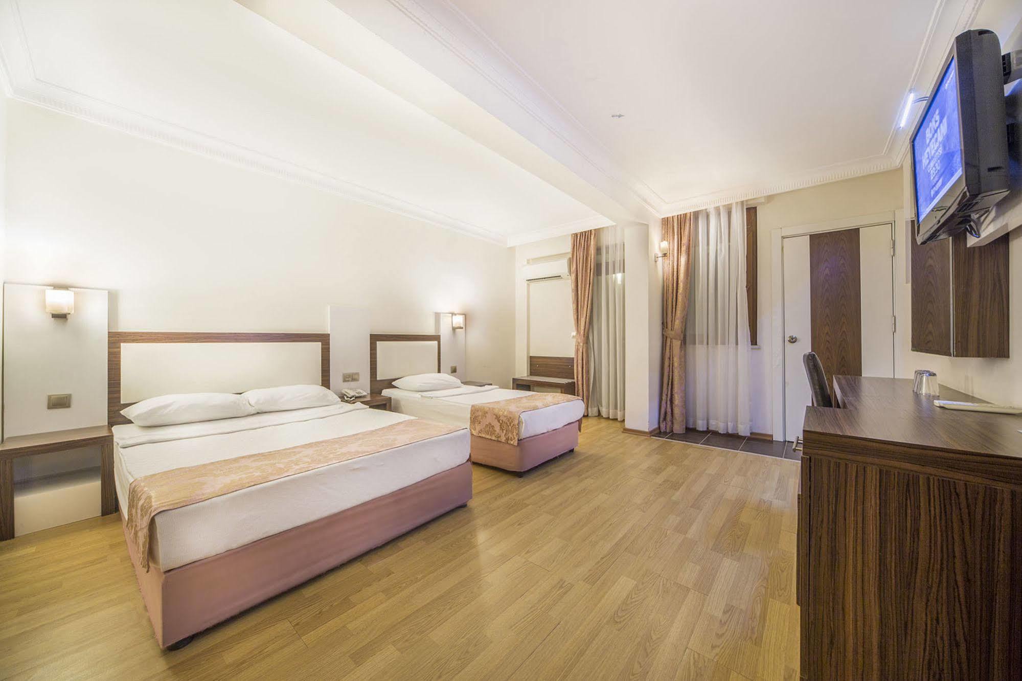 Hotel Atlas Konakli