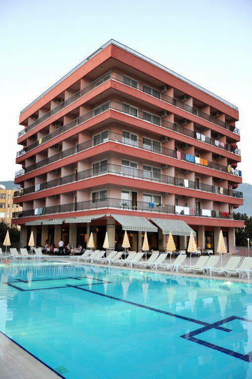 Hotel Deha 3*