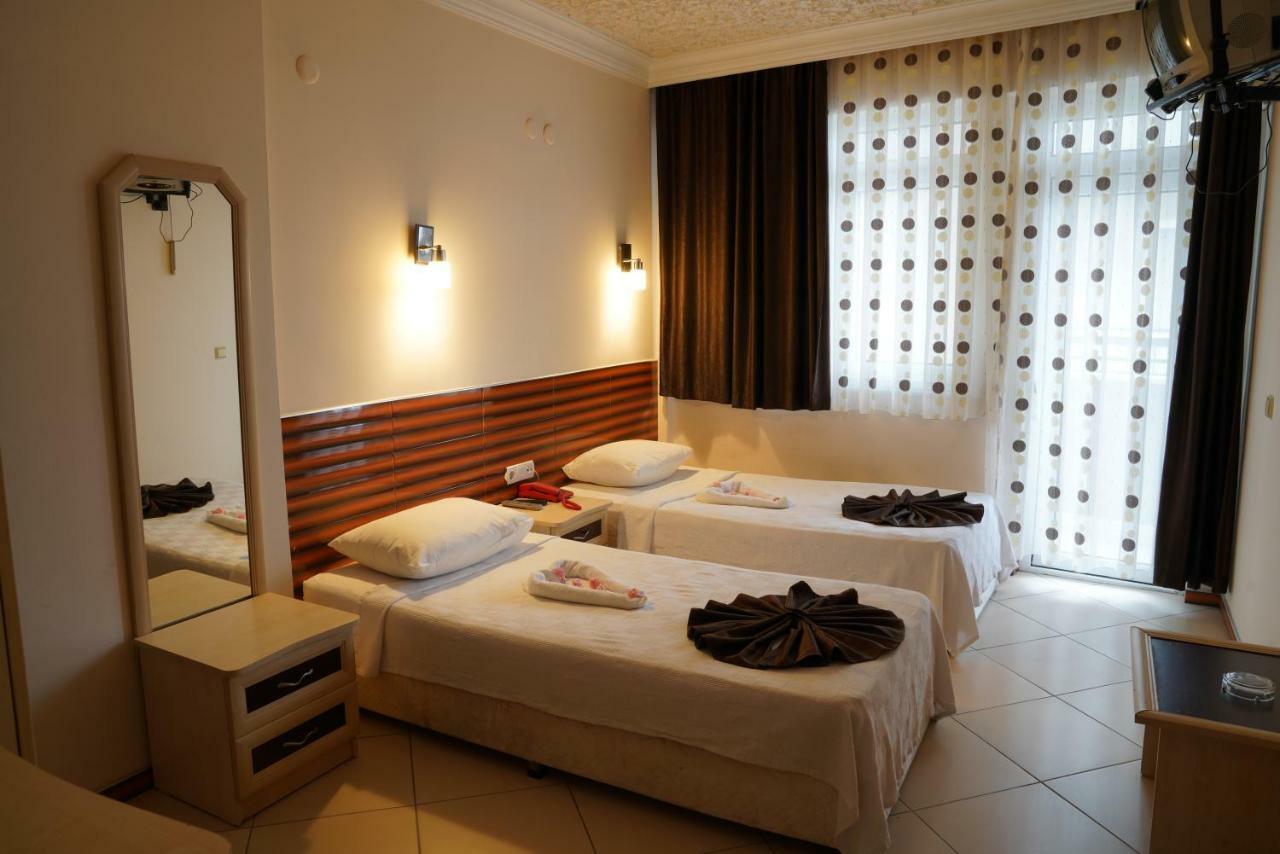 Destino Otel 2*