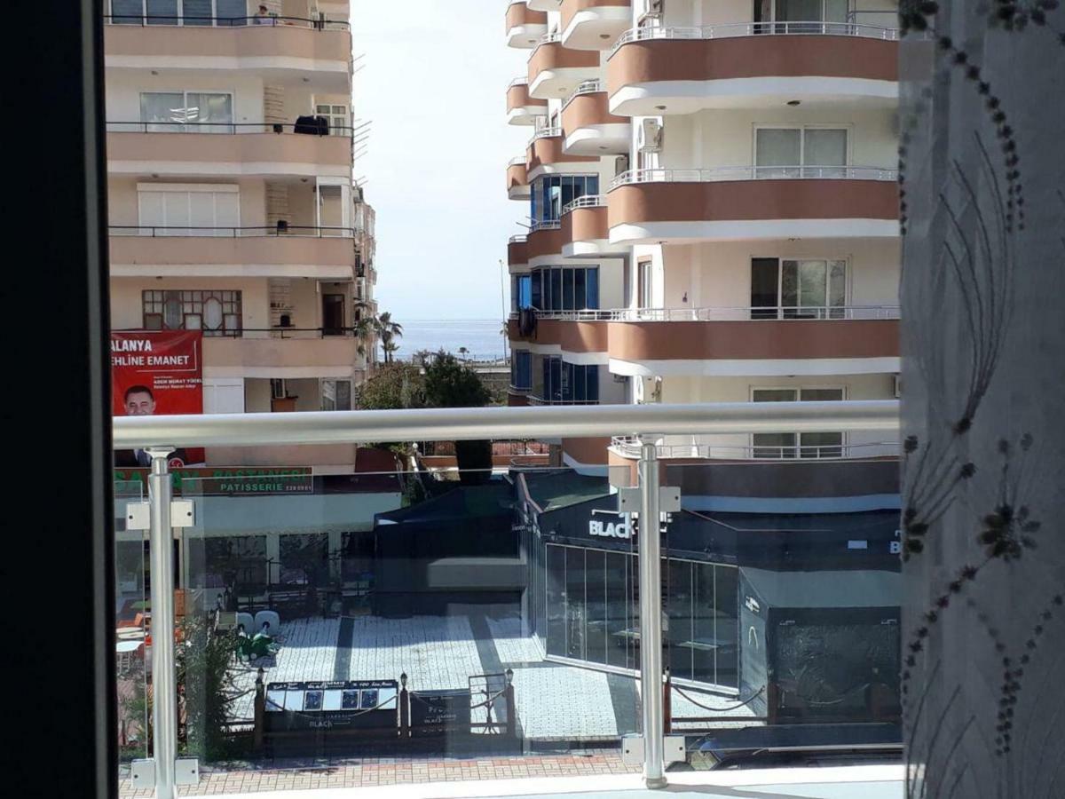 Barbaros Caddesi Apt * Alanya