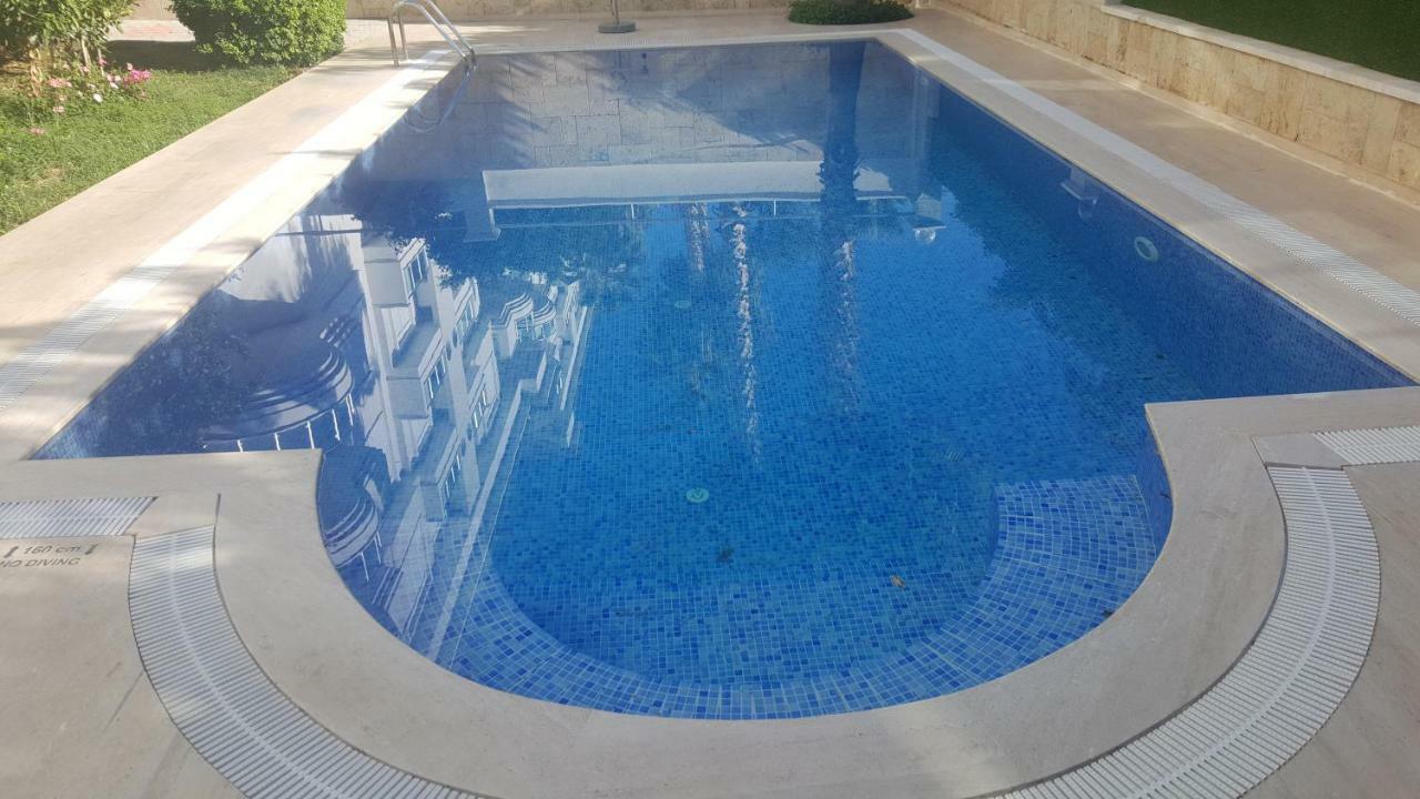 Dinek Mahallesi,eski Antalya Yplu Cad.,uygun Cleopatra 3 Sitesi No:59 Blok:e Daire:2 *