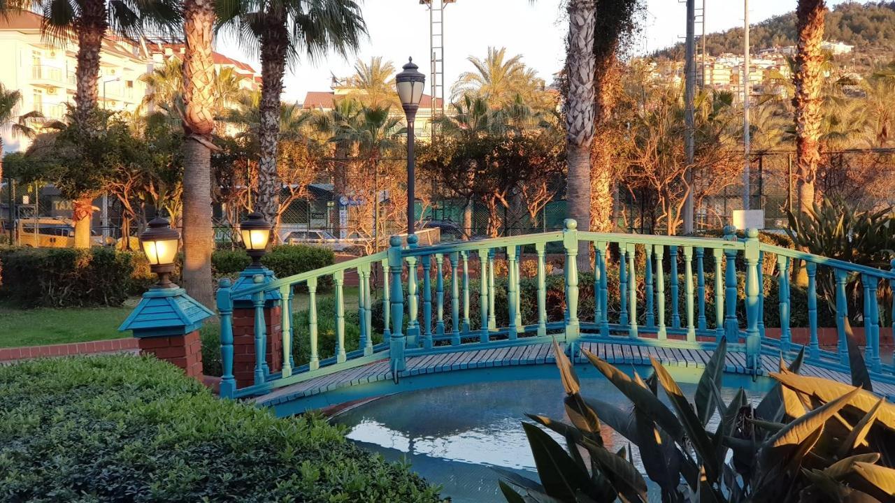 Granada *