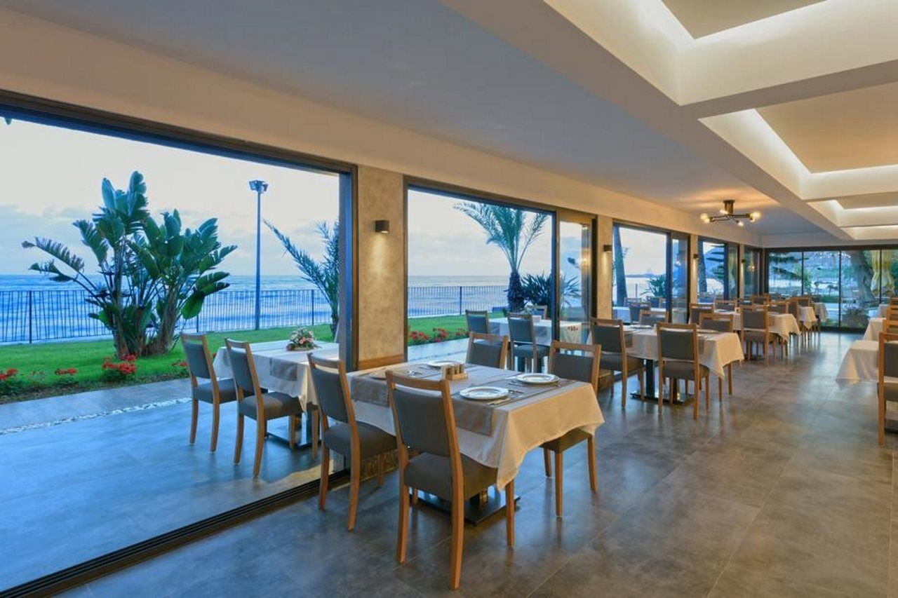 Floria Hotel