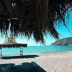 Apartmen In Alanya In The City Center By The Sea