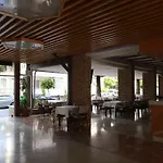 Maren Beach Apart Hotel