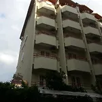 Mola Hotel