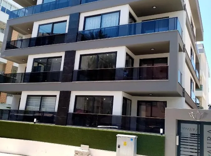 Aura Home Just 100 Meters To Kleopatra Beach