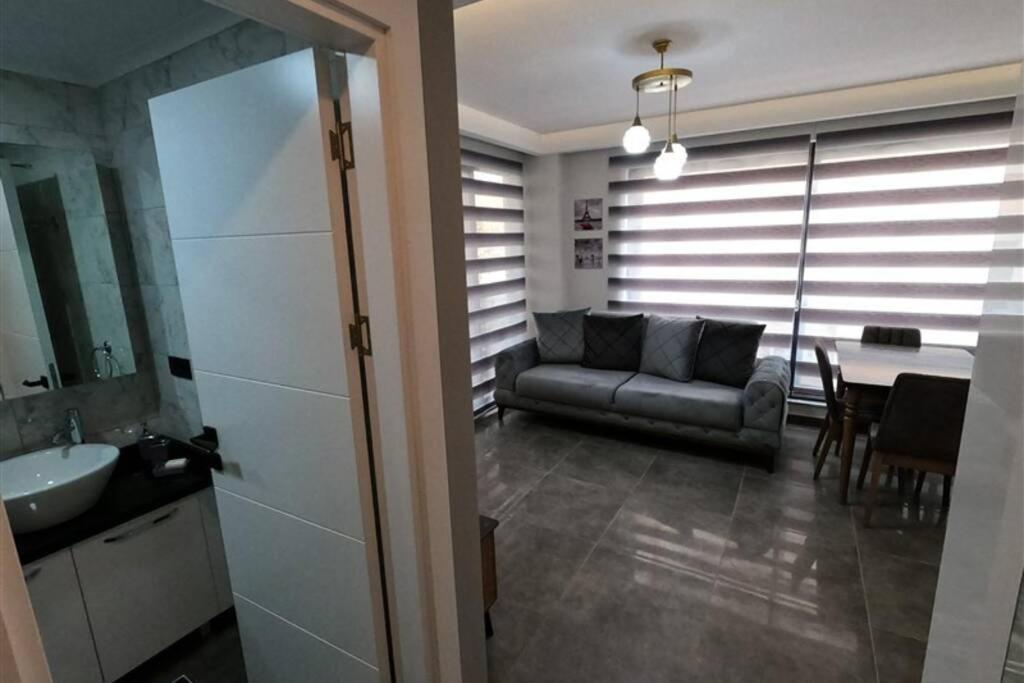 Aura Just 100 Meters To Kleopatra Apartment *