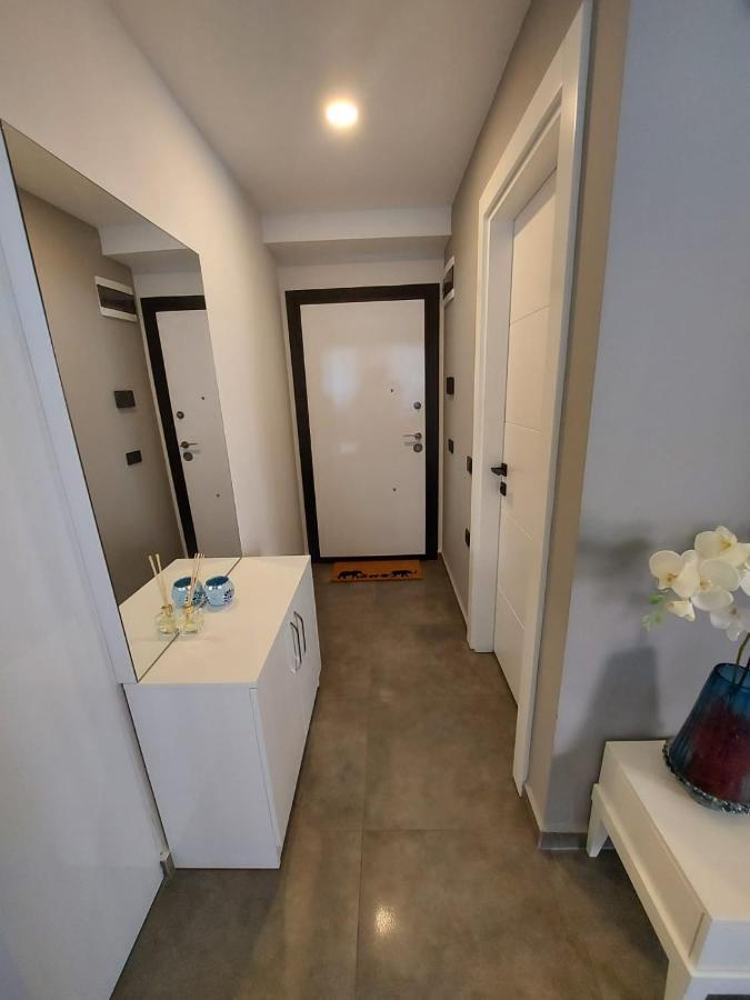 Aura Homes One Bedroom Near Cleopatra Daire