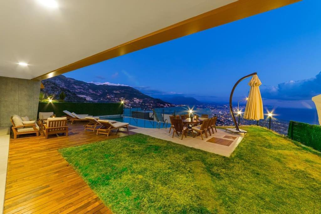 And Sea View Pool Lux *
