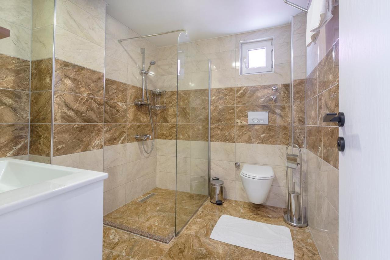 Aparthotel Bayram 3*
