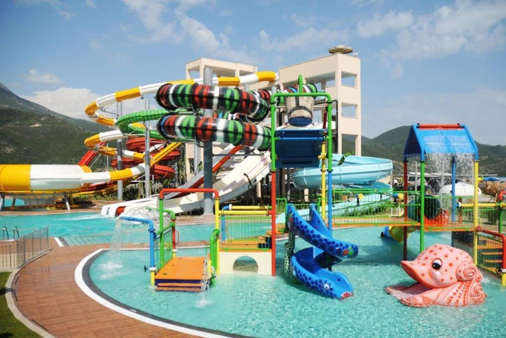 Gold 5 Star 2+1 Sea View And Aqua Park Apartment *