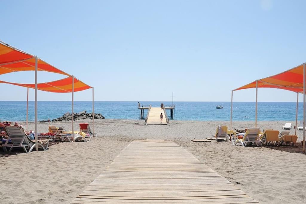 Gold 5 Star 2+1 Sea View And Aqua Park Apartment Alanya