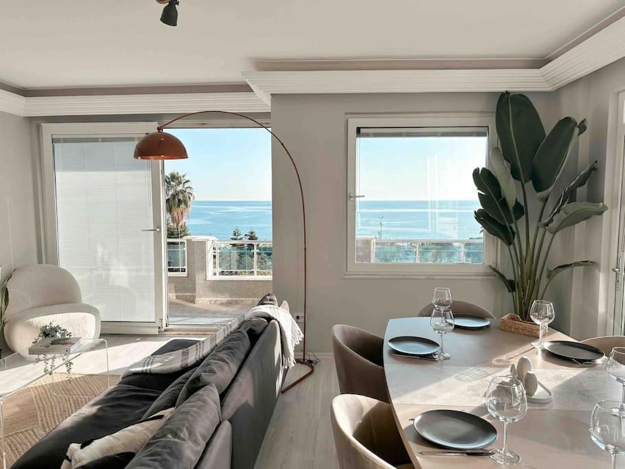Cleopatra L Truly Unique Sea View Apartment