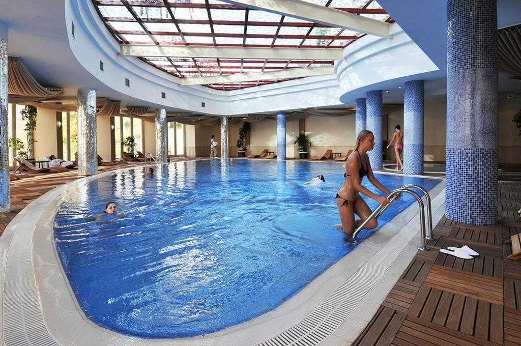 Gold 5 Star 2+1 Sea View And Aqua Park Apartment