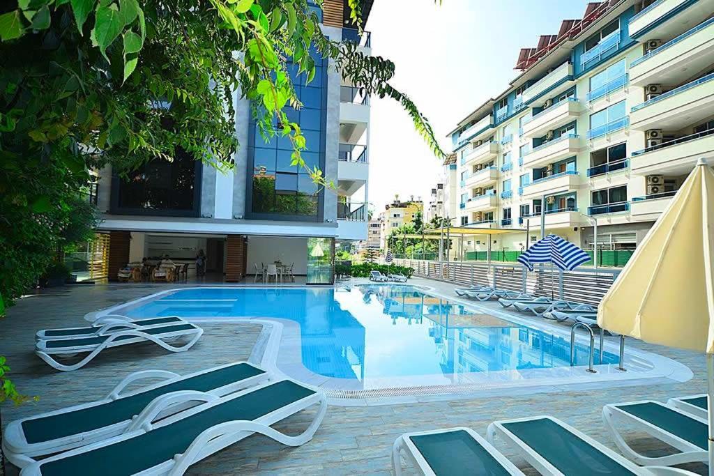 1bd Flat 200m To The Beach! Great Location! * Alanya