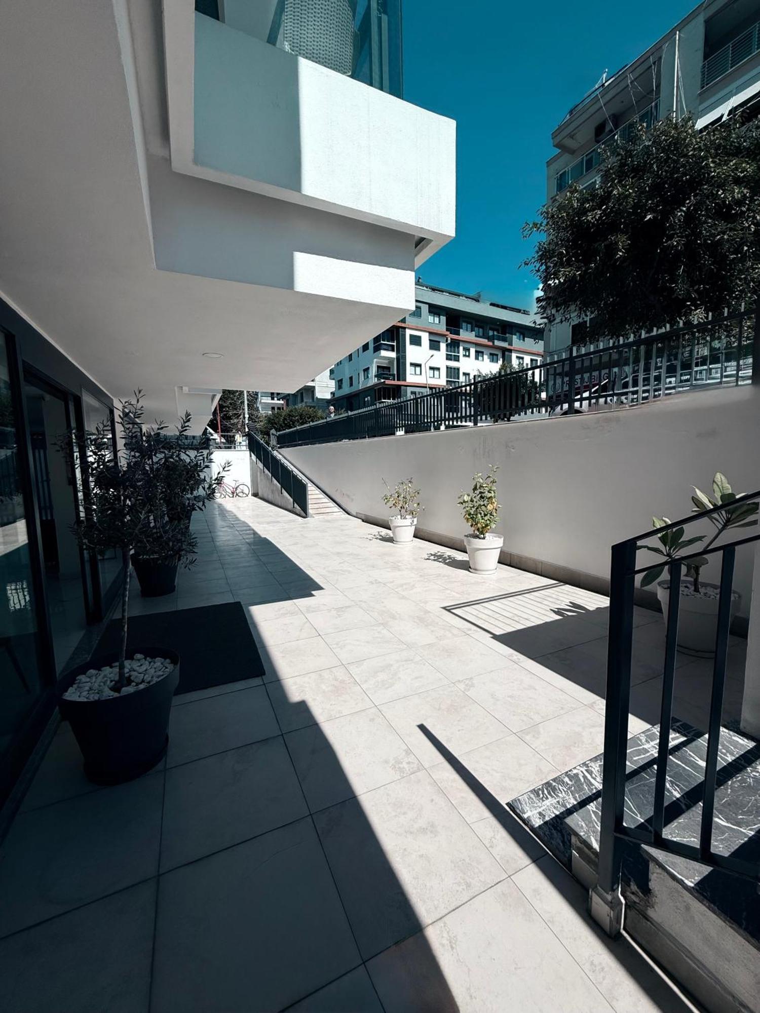 In In The Center By The Sea Apartment