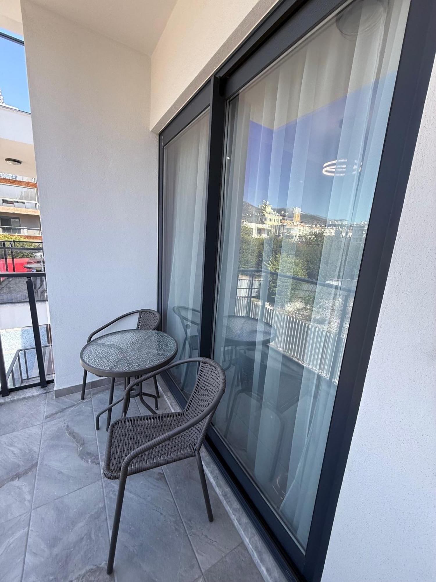 Apartment In In The Center By The Sea