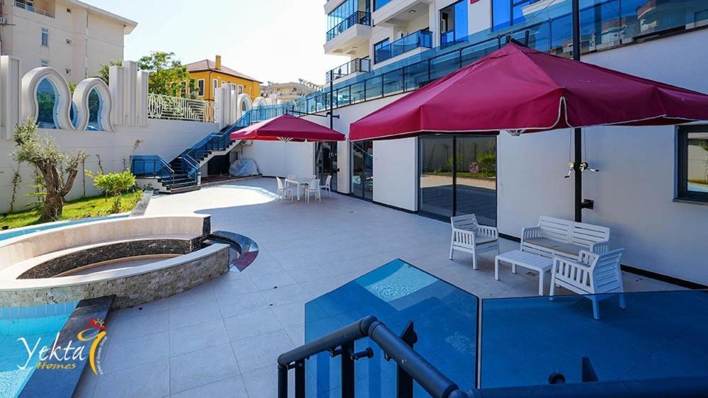 Stylish In Yekta Royal Club Appartement