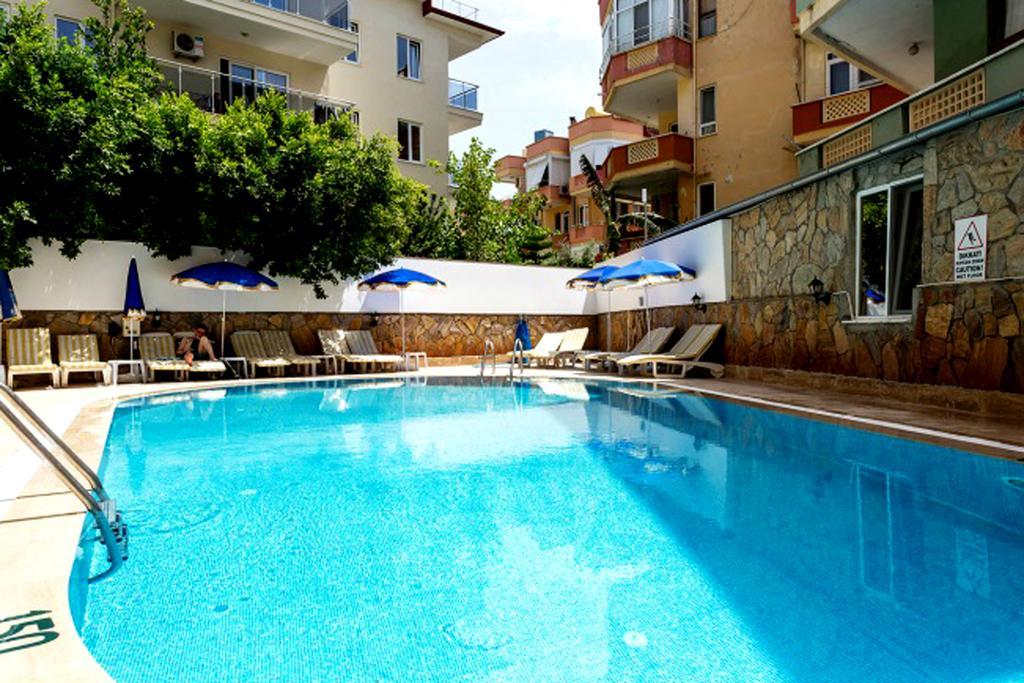 Aparthotel Mitos 2*