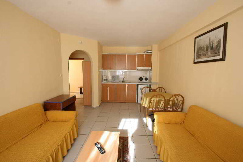 Damlatas Elegant Aparthotel 3*