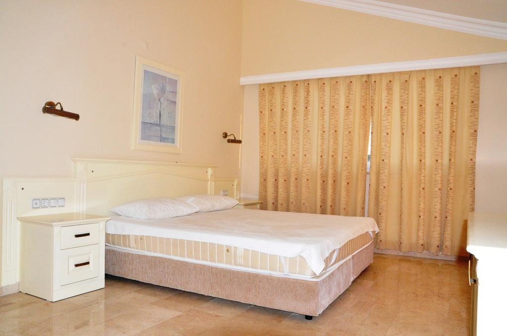 Villa Gold City Villa