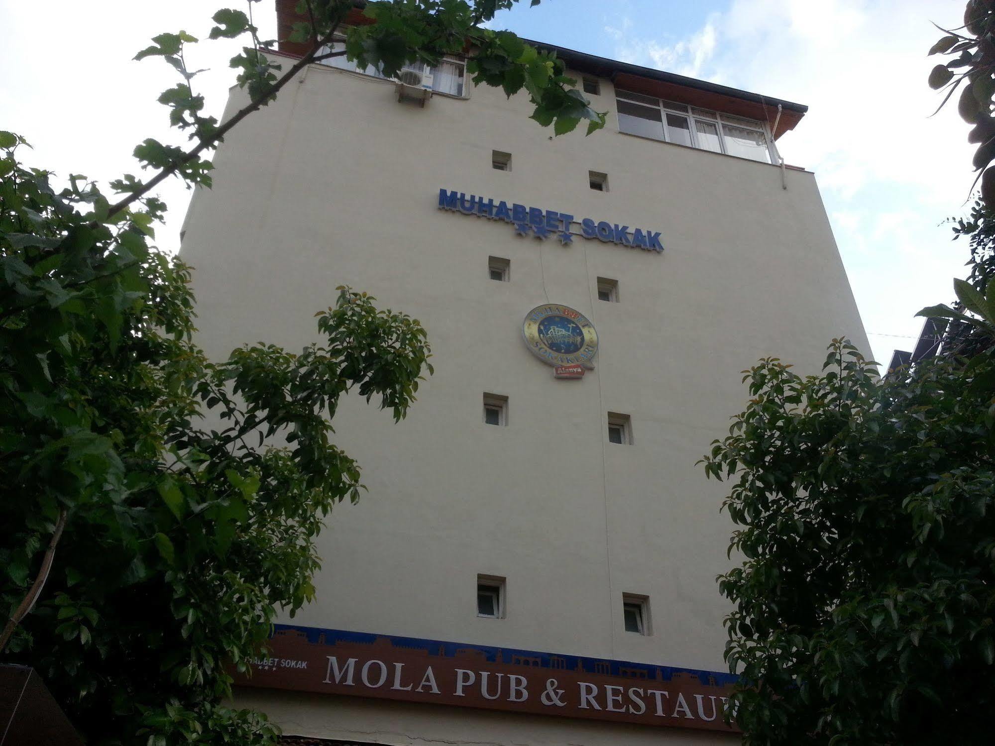 Mola