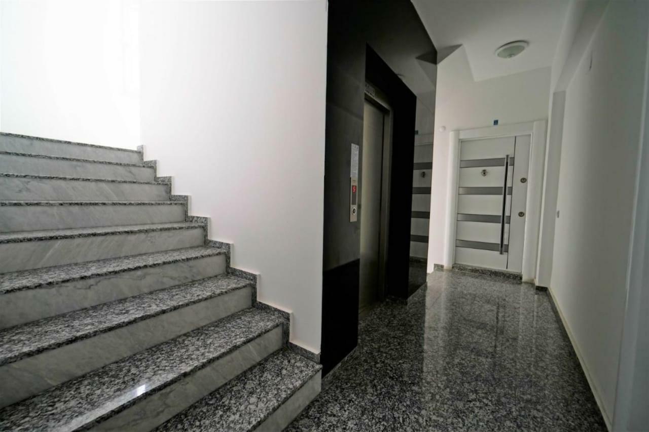 Best 12 Apartment *