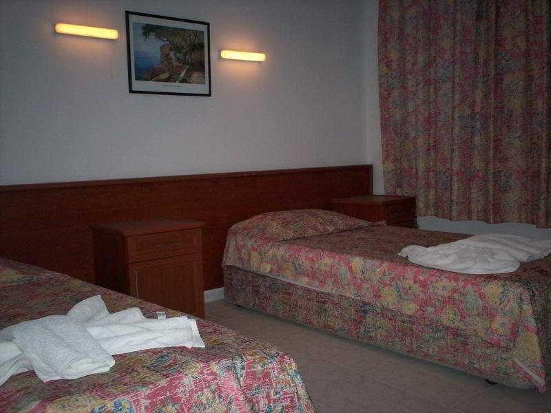 Hotel The S & 3*